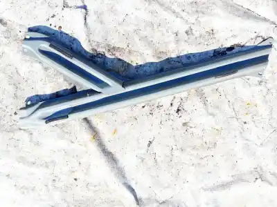 Peça sobressalente para automóvel em segunda mão plásticos por volkswagen golf v (1k1) 1.4 tsi referências oem iam 1k0831548