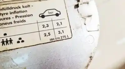 Автозапчасти б/у крышка бензобака за volkswagen passat b5.5 (3b3) 1.9 tdi ссылки oem iam 3b0010275l  