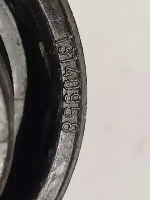 Pezzo di ricambio per auto di seconda mano tappo esterno del carburante per opel astra h (a04) 1.9 cdti (l48) riferimenti oem iam 13140958  13140958