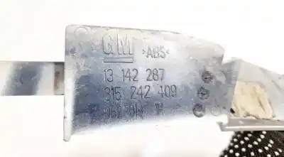 Peça sobressalente para automóvel em segunda mão plásticos por opel zafira / zafira family b (a05) 1.9 cdti (m75) referências oem iam 13142287  315242409 0620191r