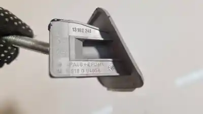 İkinci el araba yedek parçası plastik için opel zafira / zafira family b (a05) 1.9 cdti (m75) oem iam referansları 13182241  9918004056
