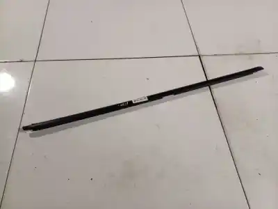 Peça sobressalente para automóvel em segunda mão plásticos por mazda 2 (dy) 1.4 referências oem iam 