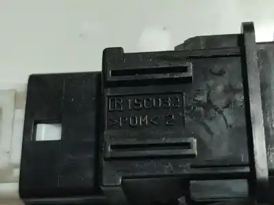 Second-hand car spare part switch for toyota auris (_e15_) 2.0 d-4d (ade150_) oem iam references b15c032  b15c032