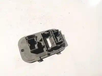 Автозапчастина б/у пластикler для renault kangoo (kc0/1_) 1.2 16v (kc05, kc06, kc03, kc0t, kc0w, kc1d) посилання на oem iam 8200439552  