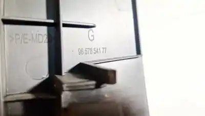 Pezzo di ricambio per auto di seconda mano plastiche per citroen c4 picasso i monospace (ud_) 1.6 hdi riferimenti oem iam 9657854177  