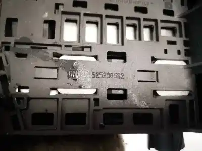 Second-hand car spare part fuse box unit for bmw 3 (e30) m3 2.3 oem iam references 525230582  