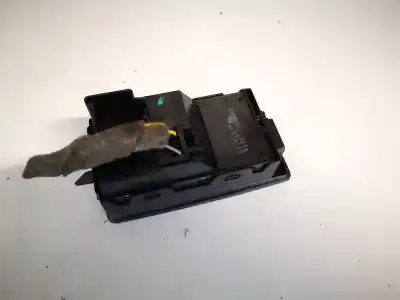 Second-hand car spare part left front power window switch for bmw 3 (e30) m3 2.3 oem iam references 13301886  