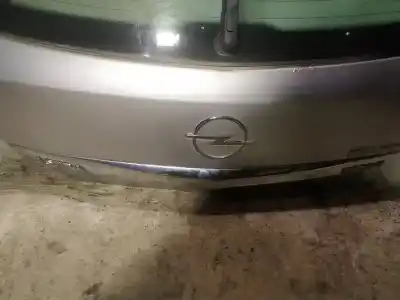 Pièce détachée automobile d'occasion poignée extérieure de coffre / hayon pour opel astra h (a04) 1.7 cdti (l48) références oem iam 