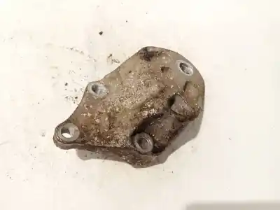 Second-hand car spare part engine support for renault 19 ii (b/c53_) 1.4 (b/c532) oem iam references d0d2a  