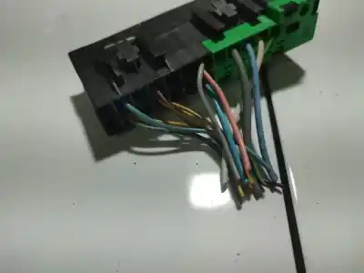 Peça sobressalente para automóvel em segunda mão caixa de fusíveis e relés por citroen c5 iii (rd_) 2.0 hdi (rdrhda) referências oem iam   