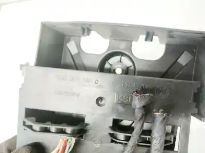 Second-hand car spare part fuse box unit for opel kadett e fastback (t85) 1.4 s (c08, c48, d08, d48) oem iam references 3d0903145d  