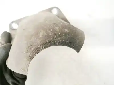 Second-hand car spare part engine support for opel kadett e fastback (t85) 1.4 s (c08, c48, d08, d48) oem iam references 3d0525171  