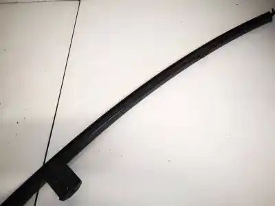 Peça sobressalente para automóvel em segunda mão plásticos por toyota corolla verso (zer_, zze12_, r1_) 2.2 d-4d (aur10_) referências oem iam 