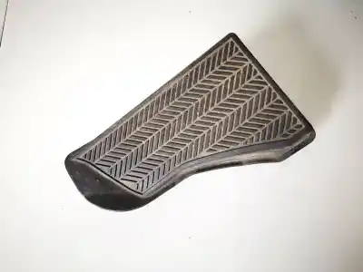 Peça sobressalente para automóvel em segunda mão plásticos por toyota corolla verso (zer_, zze12_, r1_) 2.2 d-4d (aur10_) referências oem iam 581920f010