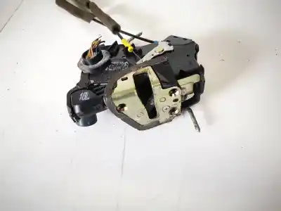 Peça sobressalente para automóvel em segunda mão fechadura da porta dianteira esquerda por toyota corolla verso (zer_, zze12_, r1_) 2.2 d-4d (aur10_) referências oem iam 