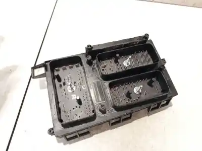 Pezzo di ricambio per auto di seconda mano scatola relè/fusibili per opel astra h (a04) 1.9 cdti (l48) riferimenti oem iam 13206754