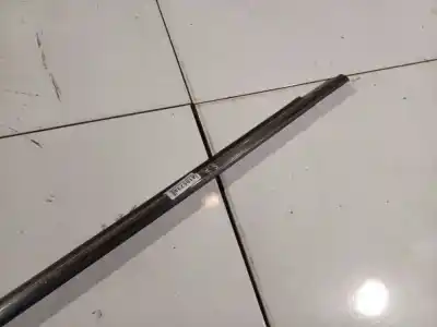 Pezzo di ricambio per auto di seconda mano plastiche per opel zafira / zafira family b (a05) 1.9 cdti (m75) riferimenti oem iam   