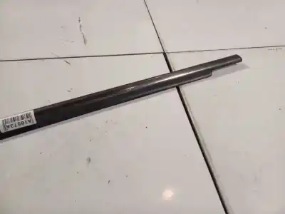 Pezzo di ricambio per auto di seconda mano plastiche per opel zafira / zafira family b (a05) 1.9 cdti (m75) riferimenti oem iam   