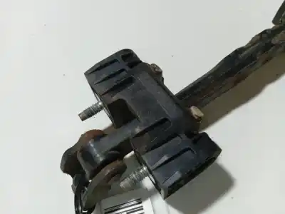 Pièce détachée automobile d'occasion charnière pour opel zafira / zafira family b (a05) 1.9 cdti (m75) références oem iam   
