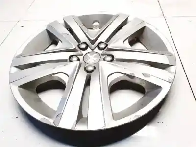Recambio de automóvil de segunda mano de Embellecedor-tapacubos de rueda R16 para PEUGEOT 208 I (CA_, CC_) 1.2 VTI 82 referencias OEM IAM 9809717877  