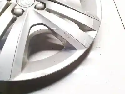 Second-hand car spare part hub caps for peugeot 208 i (ca_, cc_) 1.2 vti 82 oem iam references 9809717877  