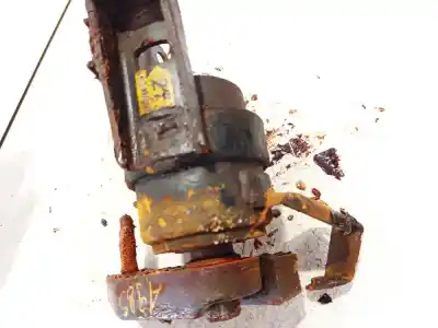 Second-hand car spare part engine support for toyota corolla verso (r1) 2.2 d-4d sol oem iam references   