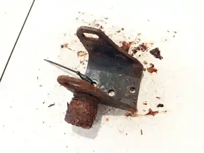 Second-hand car spare part engine support for toyota corolla verso (r1) 2.2 d-4d sol oem iam references   