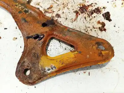 Second-hand car spare part engine support for toyota corolla verso (r1) 2.2 d-4d sol oem iam references   