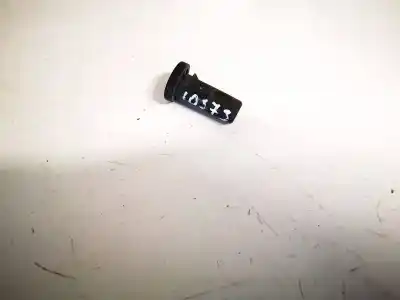 Автозапчасти б/у пластик за volkswagen passat variant (3b5) 1.9 tdi ссылки oem iam 8d0121200  