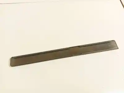 Pezzo di ricambio per auto di seconda mano plastica per audi a6 c4 (4a2) 1.9 tdi riferimenti oem iam 895886747a  