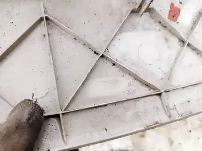 Pezzo di ricambio per auto di seconda mano plastica per volvo v50 (545) 2.0 d riferimenti oem iam 08687729  8687670