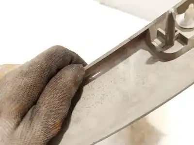 Pezzo di ricambio per auto di seconda mano plastica per volvo v50 (545) 2.0 d riferimenti oem iam 8687671  