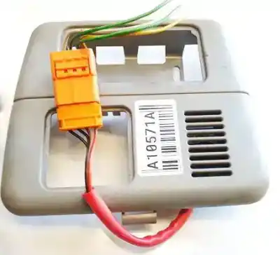 Peça sobressalente para automóvel em segunda mão plásticos por peugeot 406 (8b) 2.0 hdi 110 referências oem iam 9624695177