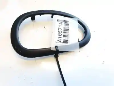 Peça sobressalente para automóvel em segunda mão plásticos por peugeot 406 (8b) 2.0 hdi 110 referências oem iam 93118200