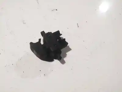 Peça sobressalente para automóvel em segunda mão botão / interruptor elevador vidro dianteiro esquerdo por mazda 2 (dy) 1.4 referências oem iam d39766370