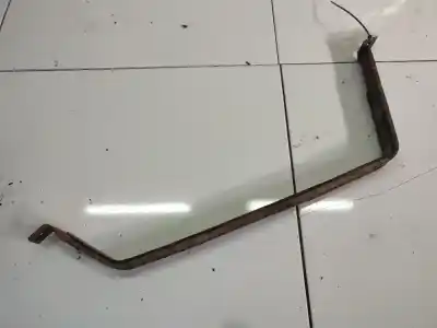 Peça sobressalente para automóvel em segunda mão plásticos por toyota avensis (_t25_) 2.2 d-cat (adt251_) referências oem iam 