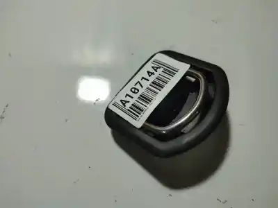 Peça sobressalente para automóvel em segunda mão plásticos por toyota avensis (_t25_) 2.2 d-cat (adt251_) referências oem iam 