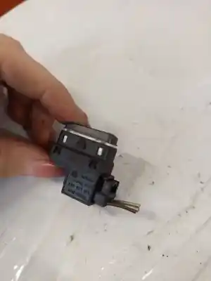 Second-hand car spare part switch for opel kadett e fastback (t85) 1.4 s (c08, c48, d08, d48) oem iam references 3d0959619  3d0 959 619