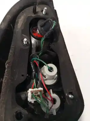 Peça sobressalente para automóvel em segunda mão farolim traseiro esquerdo por mitsubishi colt v (cj_, cp_) 1300 gl,glx (cj1a) referências oem iam e4027495  e4027495, e4016475 Peça sobressalente para automóvel em segunda mão farolim traseiro esquerdo por mitsubishi colt v (cj_, cp_) 1300 gl,glx (cj1a) referências oem iam e4027495  e4027495, e4016475