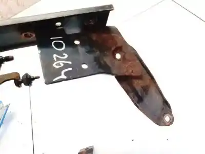 Автозапчастина б/у пластикler для nissan bluebird hatchback (t72, t12) 1.6 посилання на oem iam 8v413k738ac  8v41-3k738-ac