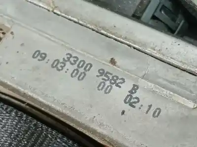 Автозапчасти б/у правый передний ремень безопасности за volkswagen golf iv (1j1) 1.9 sdi ссылки oem iam 33009582b  3300 9582 b