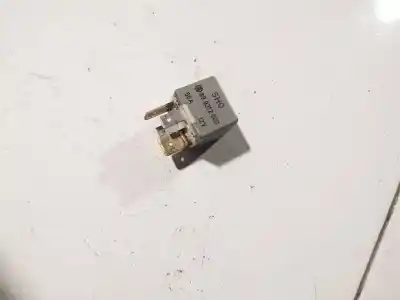 Pezzo di ricambio per auto di seconda mano relè per audi a6 c4 (4a2) 1.9 tdi riferimenti oem iam 8d0951253