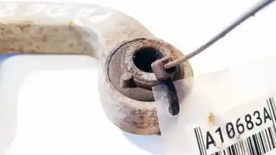 Pezzo di ricambio per auto di seconda mano staffa anteriore sinistra per volkswagen passat b5.5 (3b3) 1.9 tdi riferimenti oem iam   
