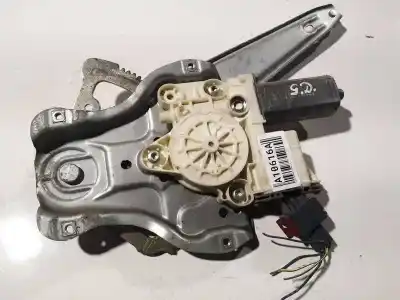Peça sobressalente para automóvel em segunda mão elevador de vidros traseiro direito por toyota avensis (_t25_) 2.2 d-cat (adt251_) referências oem iam 6983005100