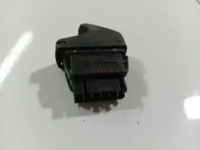 Peça sobressalente para automóvel em segunda mão botão / interruptor elevador vidro dianteiro esquerdo por renault kangoo (kc0/1_) 1.2 16v (kc05, kc06, kc03, kc0t, kc0w, kc1d) referências oem iam 838099g  838 099 g, 24 359, 24359