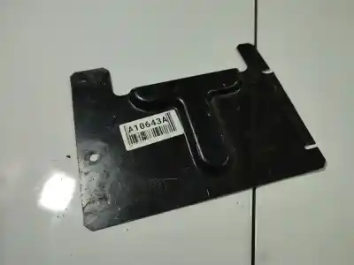 Peça sobressalente para automóvel em segunda mão plásticos por opel combo 1.7 16v cdti referências oem iam 1397