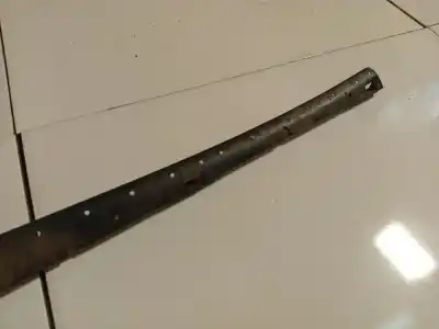 Pezzo di ricambio per auto di seconda mano plastiche per opel zafira / zafira family b (a05) 1.9 cdti (m75) riferimenti oem iam ahh26563  ahh26563