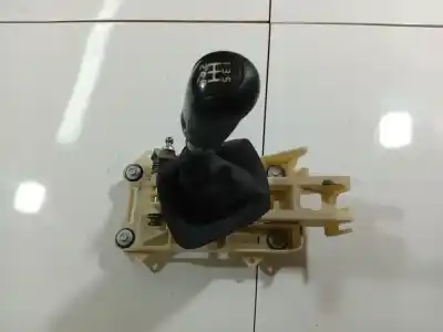 Second-hand car spare part gear lever for volvo v50 (545) 1.6 d oem iam references 30711902