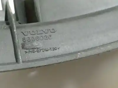 Pezzo di ricambio per auto di seconda mano plastica per volvo v50 (545) 1.6 d riferimenti oem iam 8686026  8686026