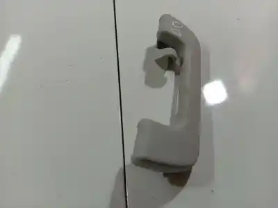 Pezzo di ricambio per auto di seconda mano maniglia a soffitto per skoda superb ii (3t4) 1.9 tdi riferimenti oem iam 8k0857607  8k0 857 607